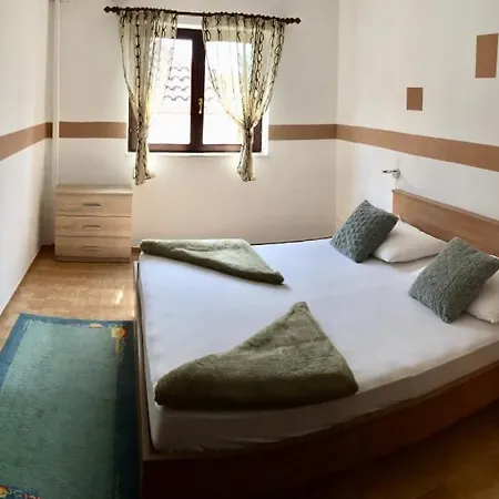 In Starigrad-paklenica With Sea View, Balcony, Air Conditioning, Wifi 627-4 Apartment *